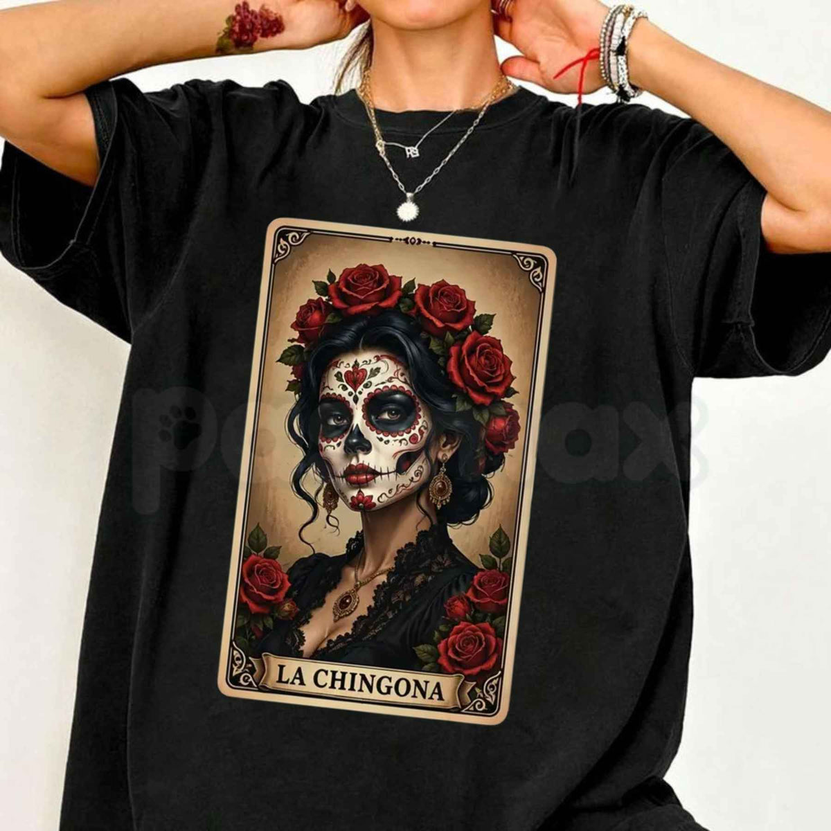 La Chingona Tarot Card Sugar Skull T-Shirt – Day Of The Dead Latina Pride Unisex Tee