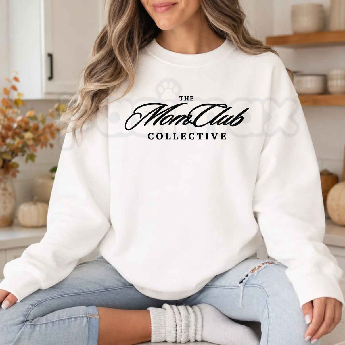 "Mom Club" Embroidered Sweatshirt β Cozy Motherhood Crewneck Pullover