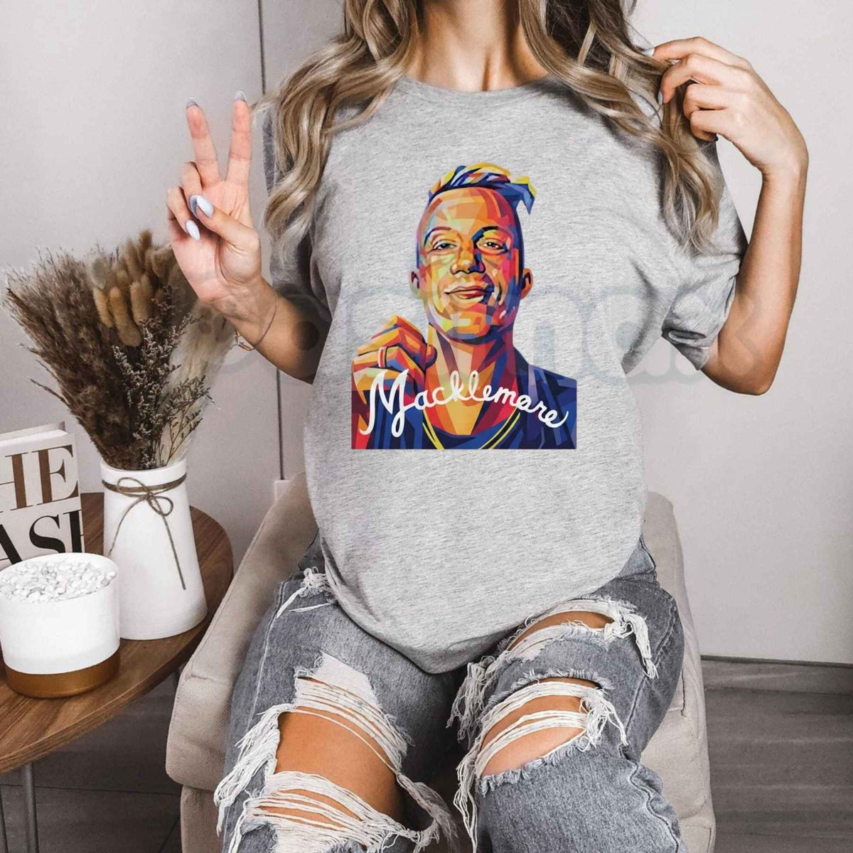 Color Geometric Macklemore Portrait Signature Print T-Shirt โ Retro Pop Art Unisex Tee