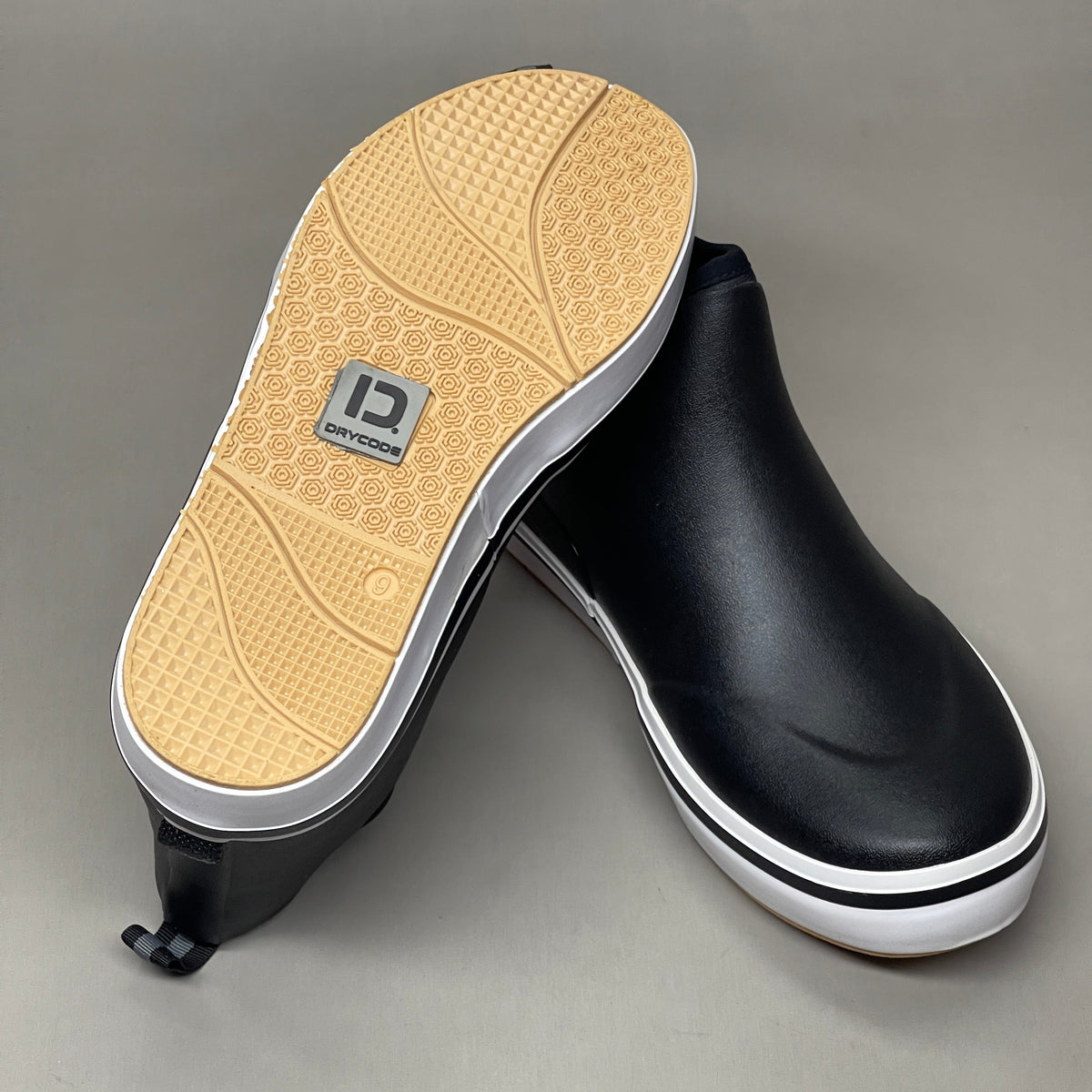 DRYCODE Deck Fishing Boots – Unisex Anti-Slip Ankle Boots Sz M 9 008-2--BK9 (New)