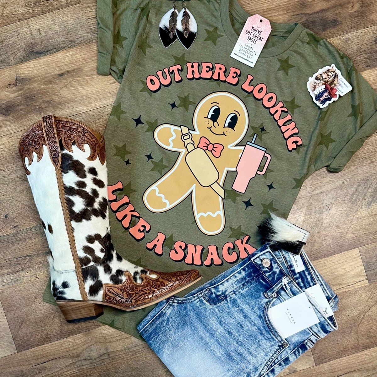 Gingerbread Snack | Western Holiday Tee
