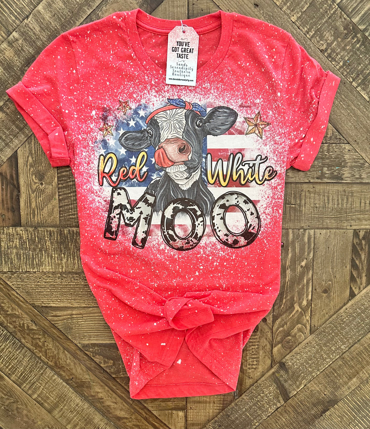 Red White & Moo | Patriotic Graphic T-Shirt