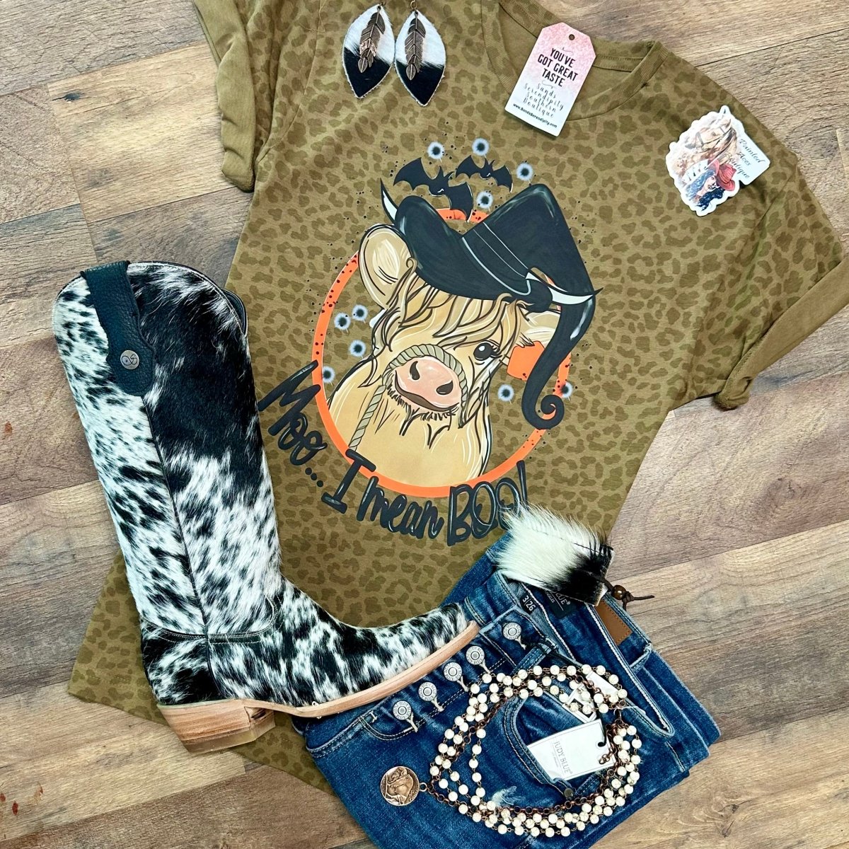 Moo I Mean Boo | Fall Vibes Graphic T-Shirt