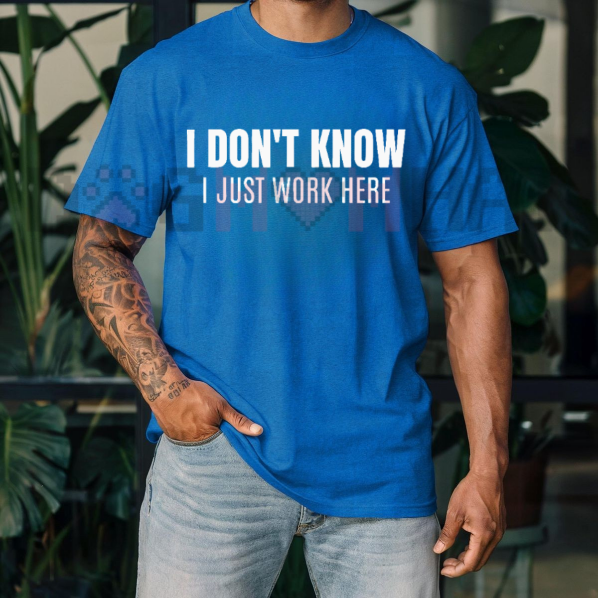 "I Don't Know I Just Work Here" Funny Sarcastic Workplace T-Shirt