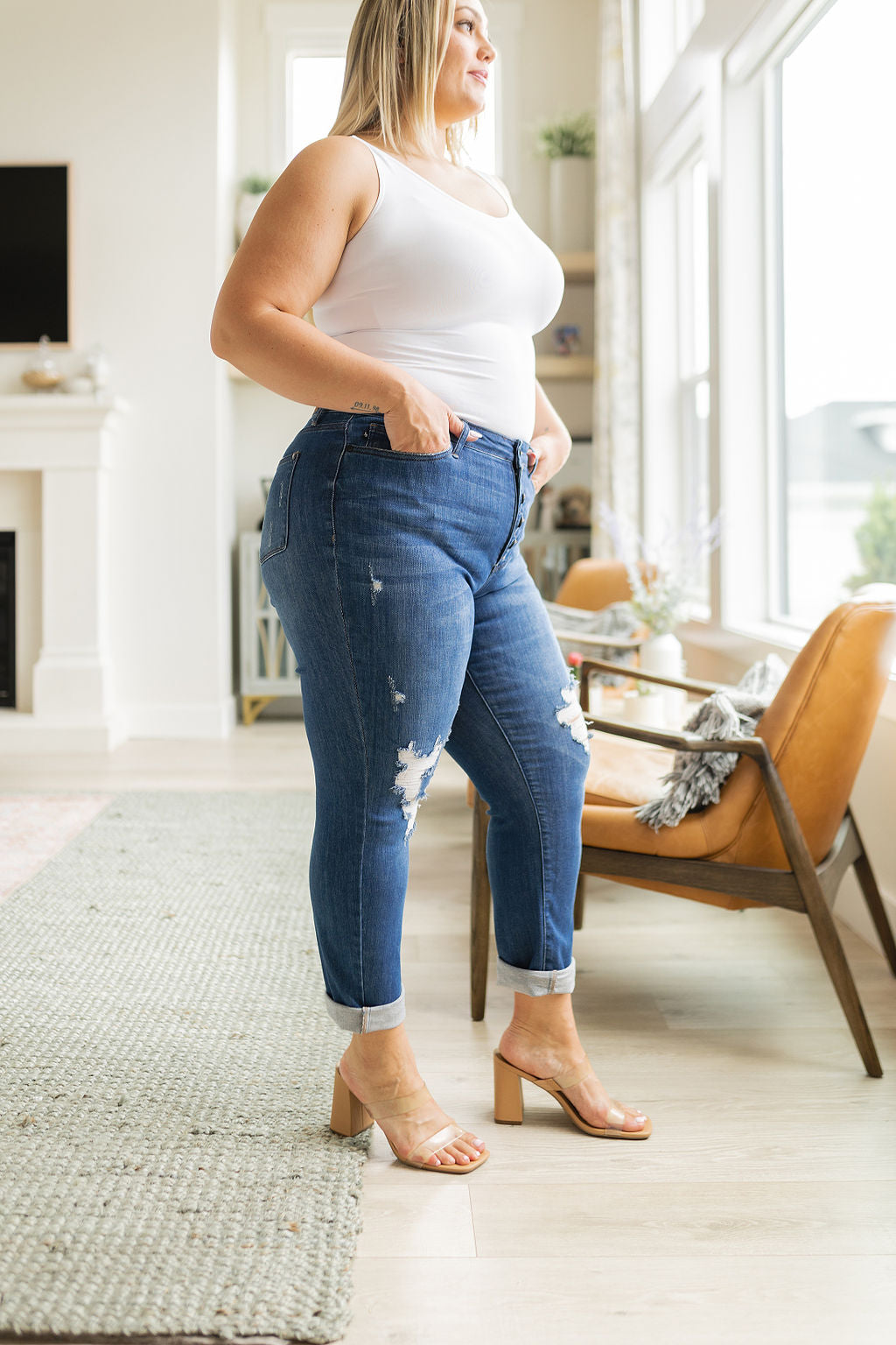 Colt High Rise Button Fly Distressed Judy Blue Boyfriend Jeans