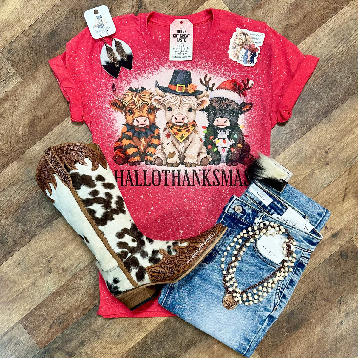 Cow HalloThanksMas | Fall Vibes Graphic T-Shirt