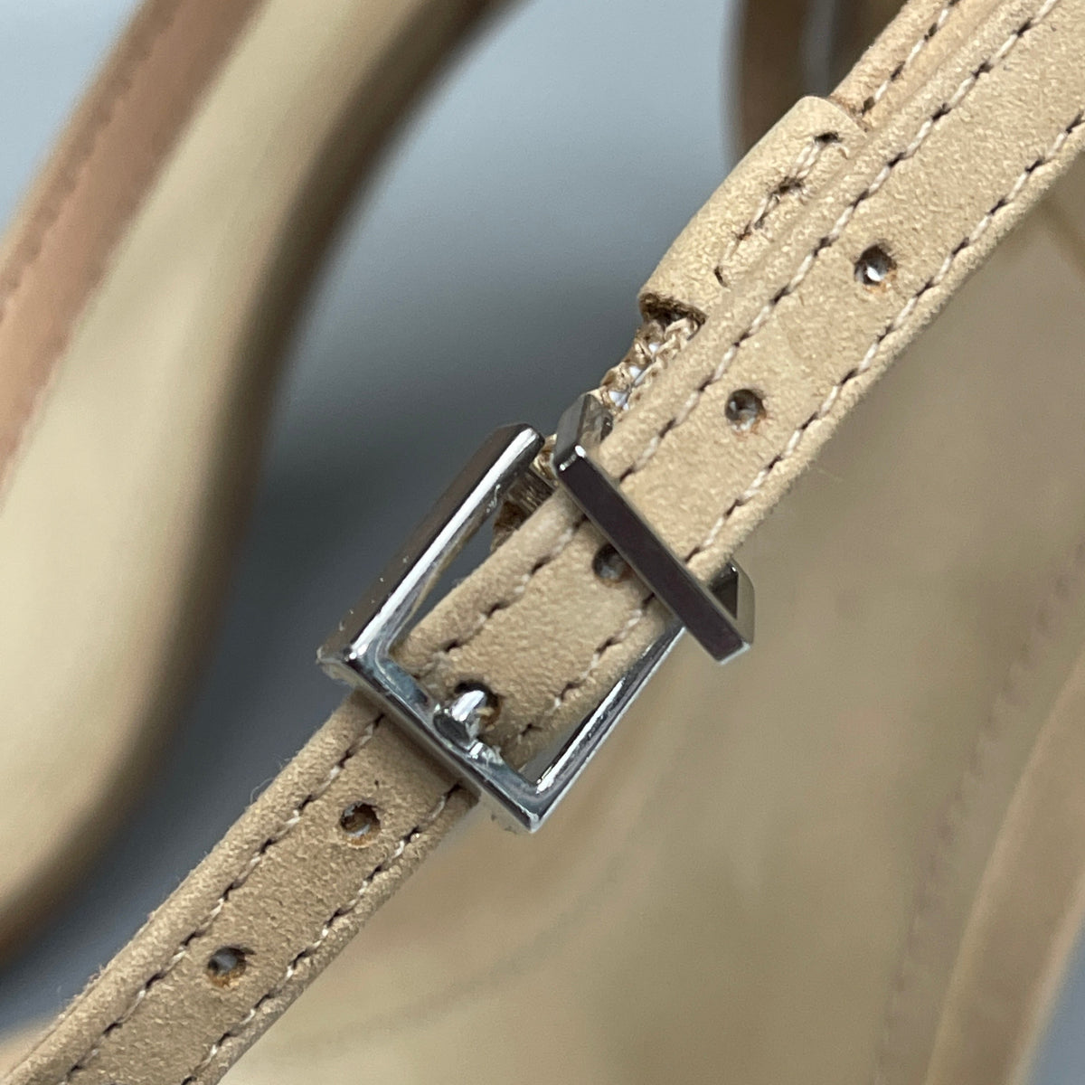 SCHUTZ Peaky Nubuck & Vinyl Multimaterial Women's Sandal Heel Light Nude Sz 10B (New)