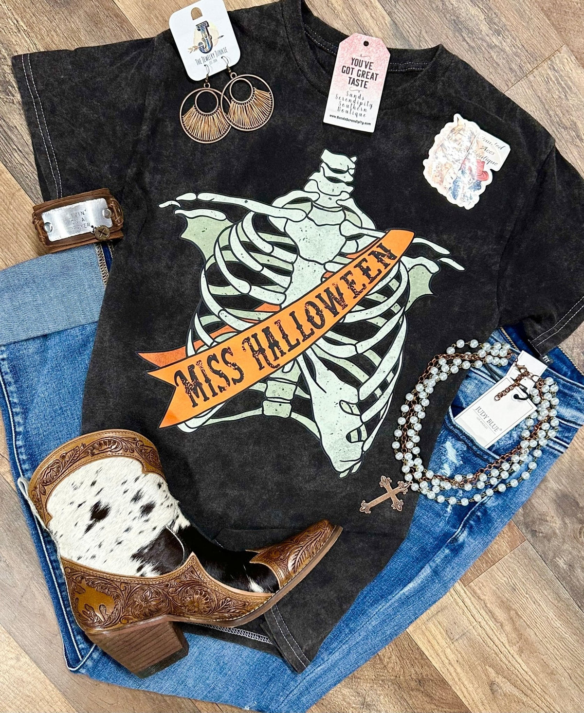 Miss Halloween | Fall Vibes Graphic T-Shirt